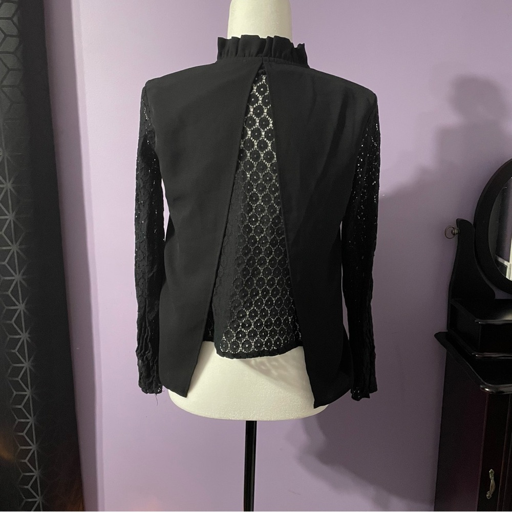 SHEIN Black V-Neck Top with Lace Sleeves - Picture 2 of 6